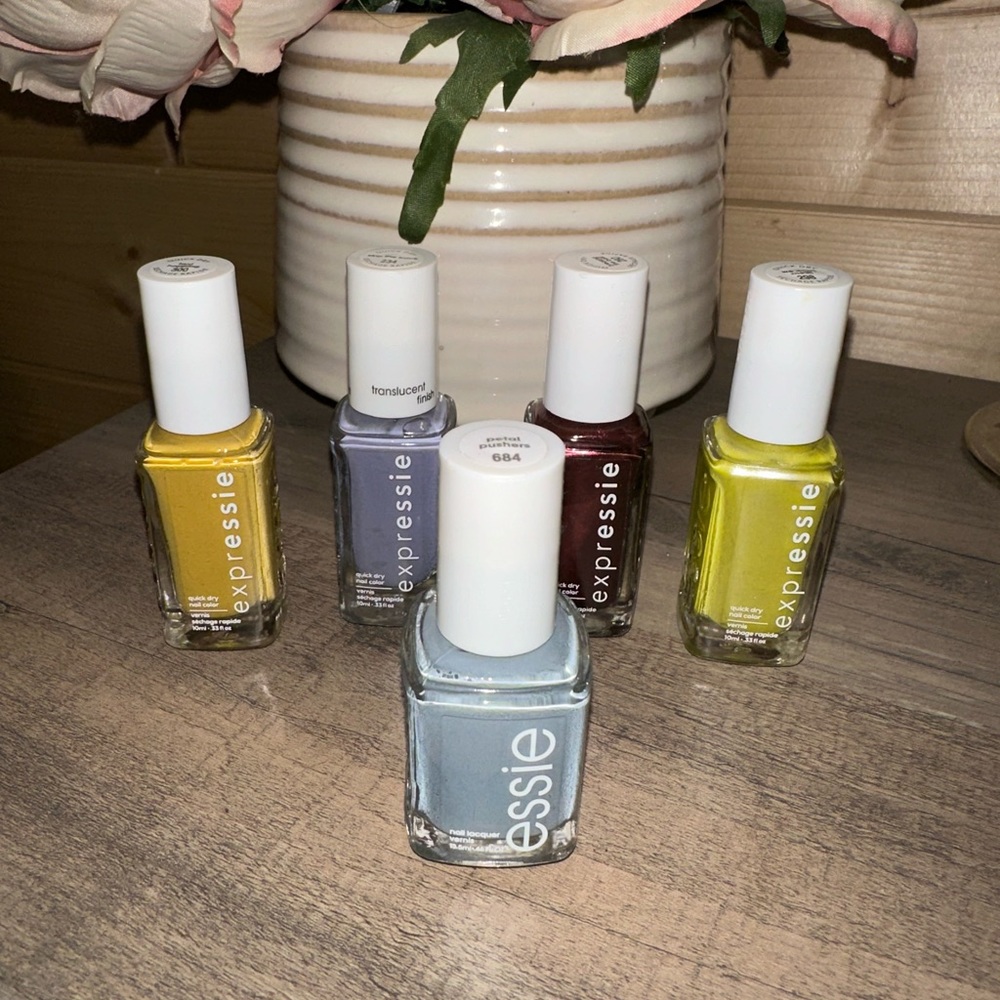 ESSIE Nail Bundle 5 for $25